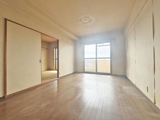 2LDK+S apartment in Kuki, Saitama - Photo 1