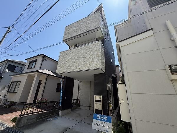 2LDK house in Higashinada Ward, Kobe, Hyogo - Photo 1
