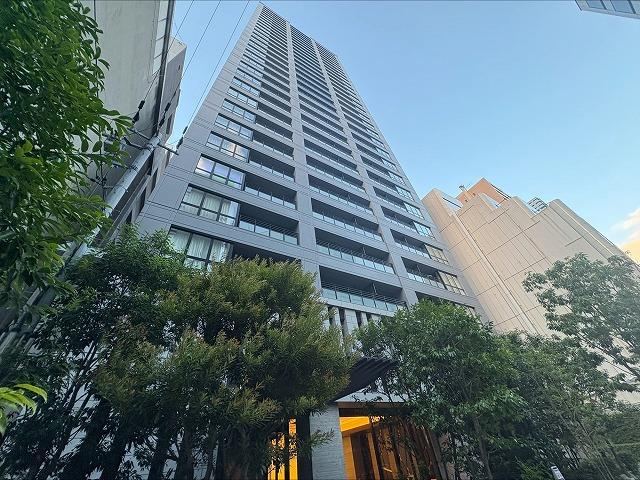 3LDK apartment in Chuo Ward, Osaka - Photo 1
