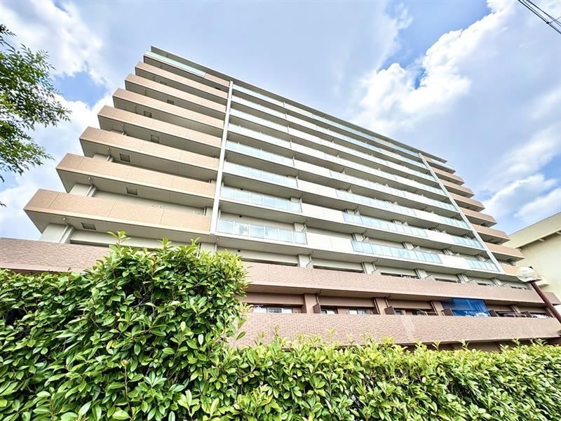 3LDK apartment in Higashinari Ward, Osaka - Photo 1