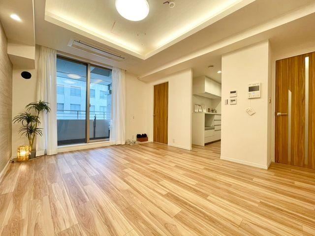 2LDK apartment in Chuo Ward, Tokyo - Photo 1