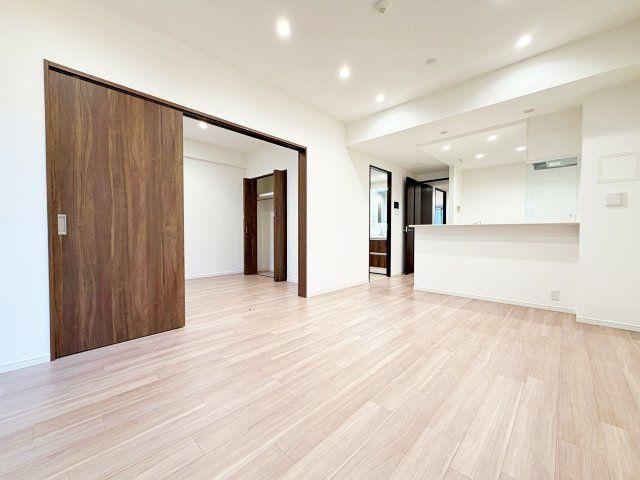 3LDK apartment in Chuo Ward, Tokyo - Photo 1