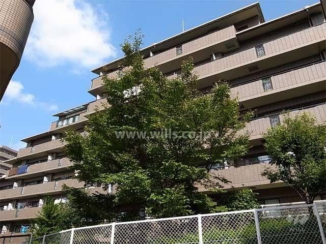 2LDK apartment in Suita, Osaka - Photo 1