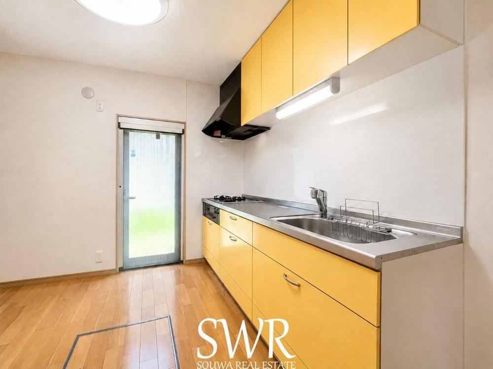 4LDK house in Minato Ward, Nagoya, Aichi - Photo 1