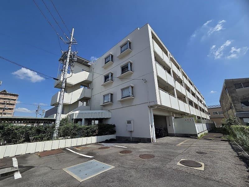 4DK apartment in Ama, Aichi - Photo 1