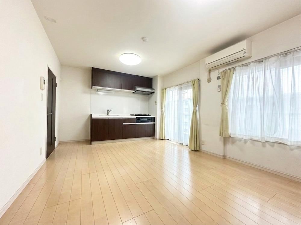 2LDK apartment in Aoba Ward, Yokohama, Kanagawa - Photo 1