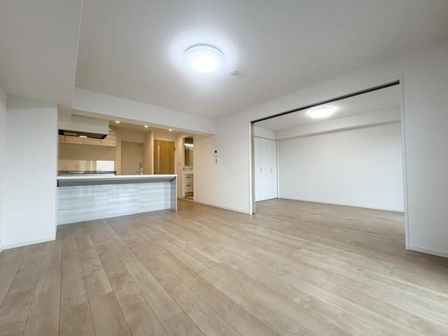 3LDK apartment in Funabashi, Chiba - Photo 1
