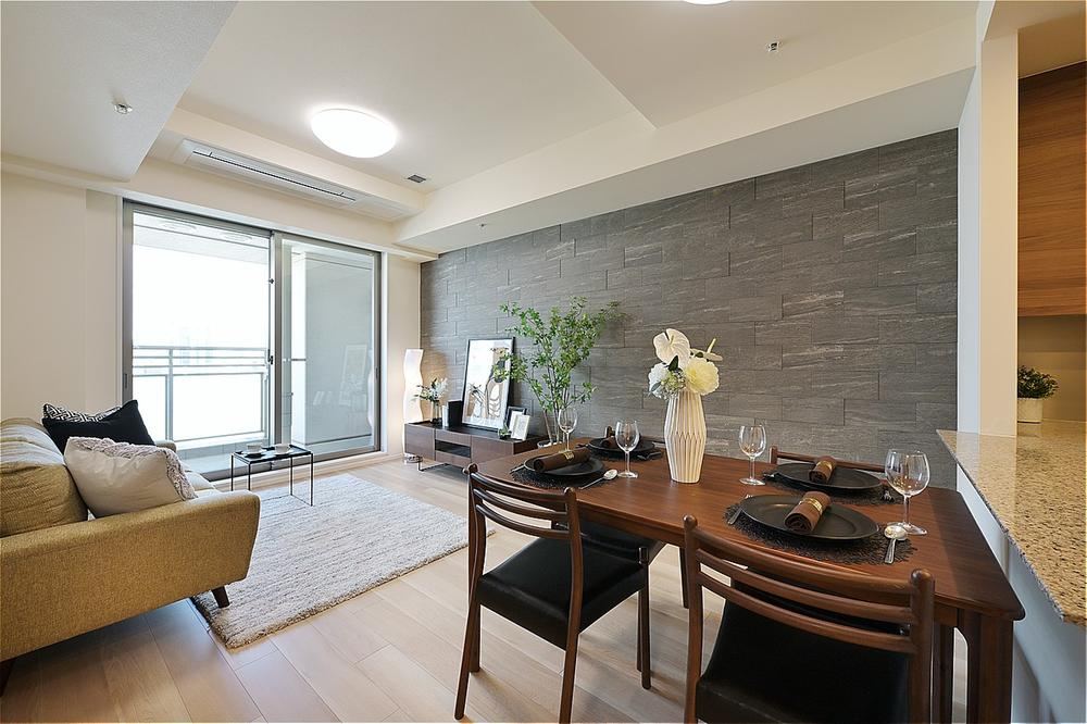 2LDK+S apartment in Shinjuku Ward, Tokyo - Photo 1