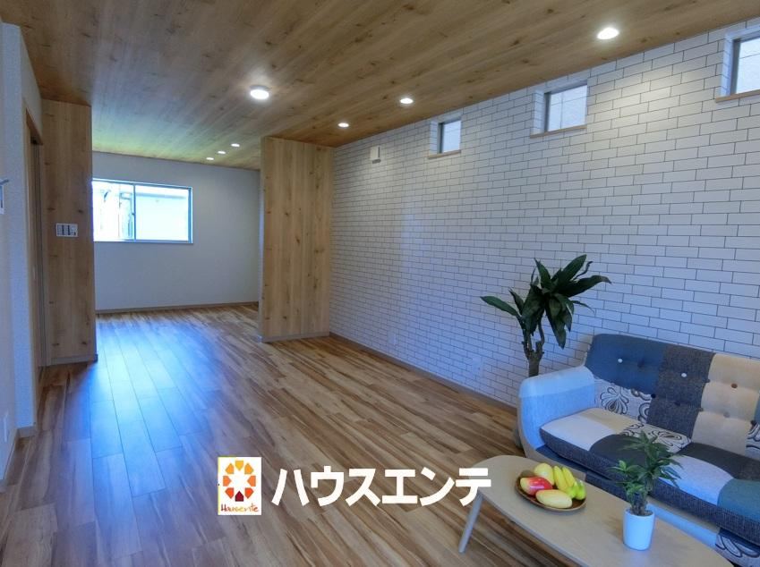 3LDK house in Toyonaka, Osaka - Photo 1