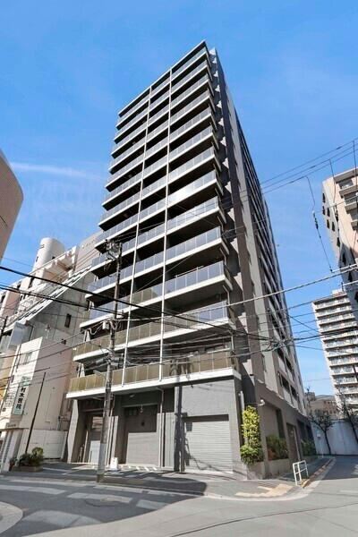 2LDK apartment in Shinagawa Ward, Tokyo - Photo 1