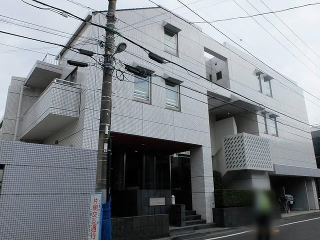 1LDK apartment in Nakano Ward, Tokyo - Photo 1