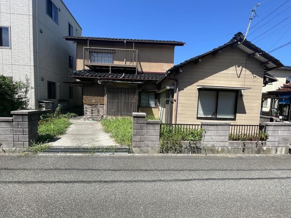151 m² land in Kanazawa, Ishikawa - Photo 1