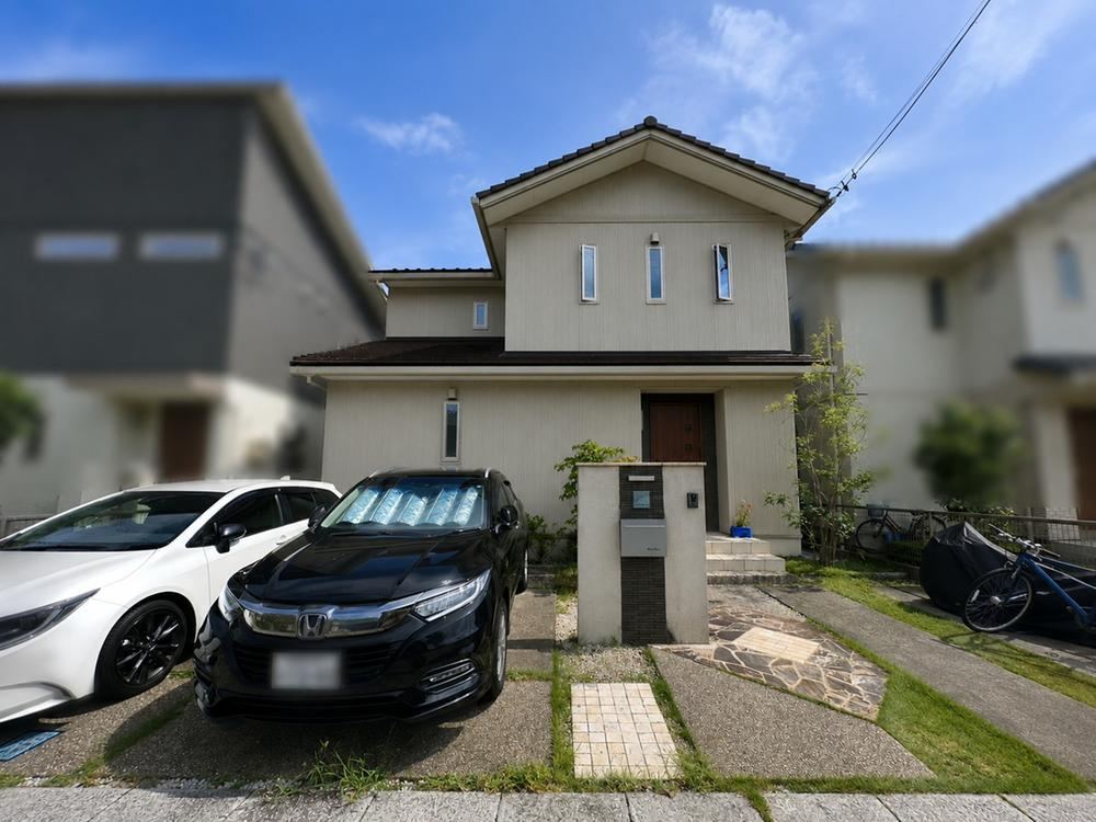 4LDK house in Kakamigahara, Gifu - Photo 1
