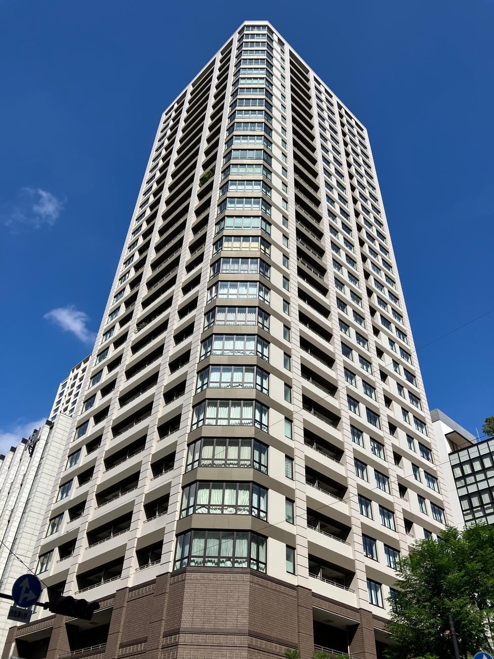 2LDK apartment in Chuo Ward, Osaka - Photo 1