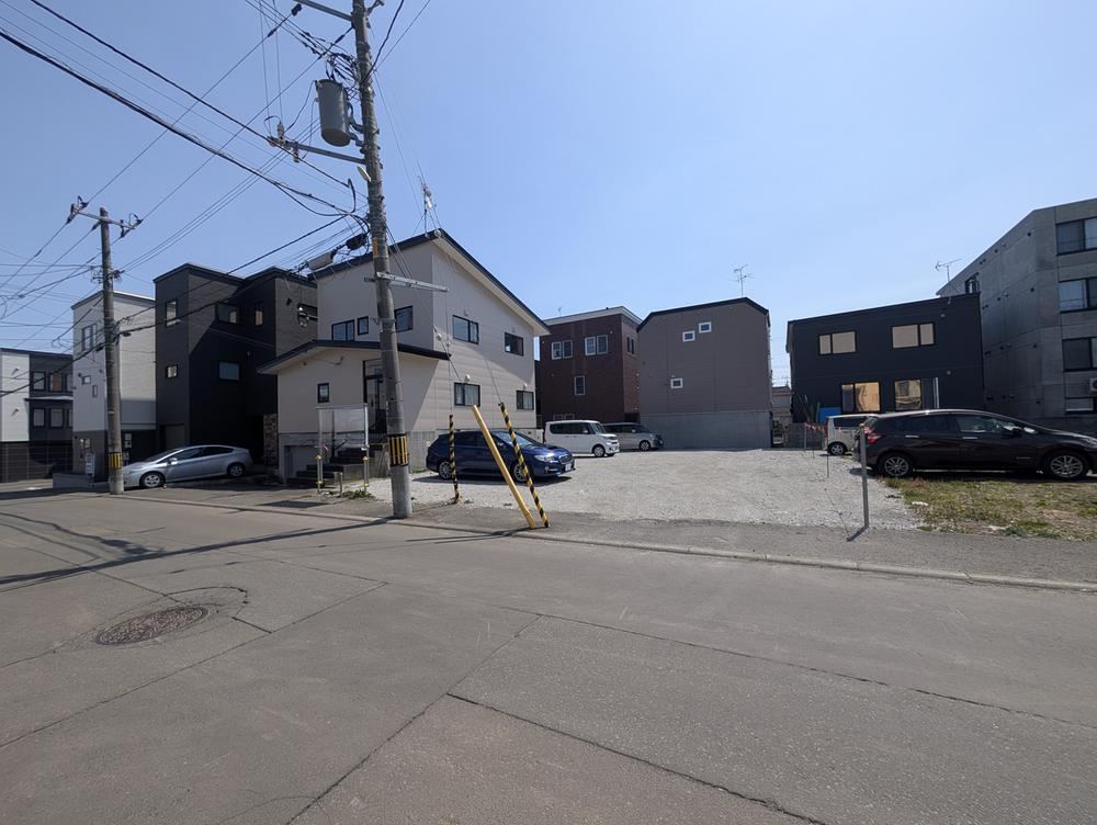 175 m² land in Toyohira Ward, Sapporo, Hokkaido - Photo 1