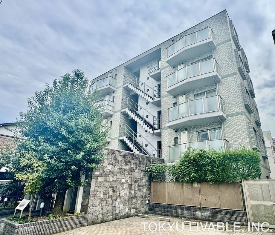 1LDK apartment in Setagaya Ward, Tokyo - Photo 1