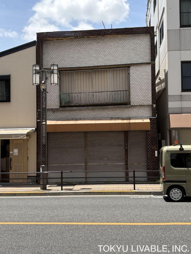 3LDK house in Kita Ward, Tokyo - Photo 1