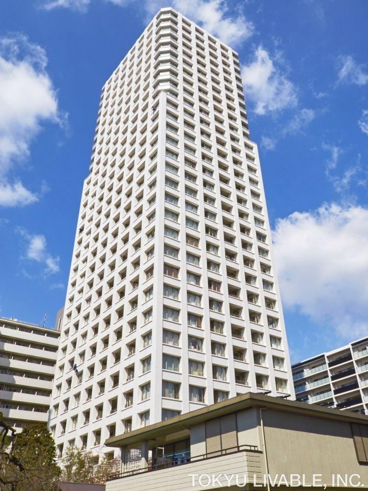 2LDK apartment in Tokorozawa, Saitama - Photo 1