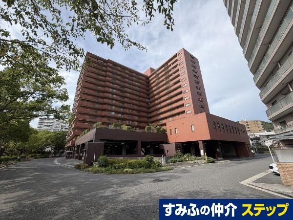 4LDK apartment in Minami Ward, Hiroshima - Photo 1