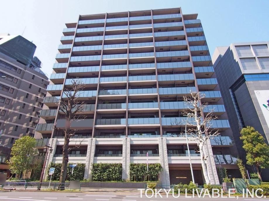 2LDK apartment in Shinjuku Ward, Tokyo - Photo 1