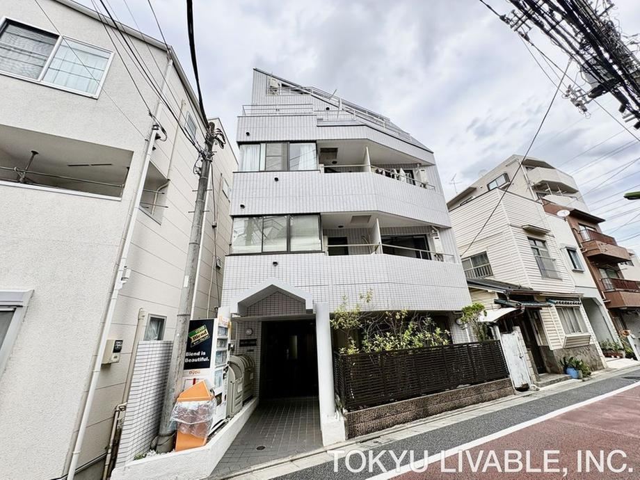 studio apartment in Setagaya Ward, Tokyo - Photo 1