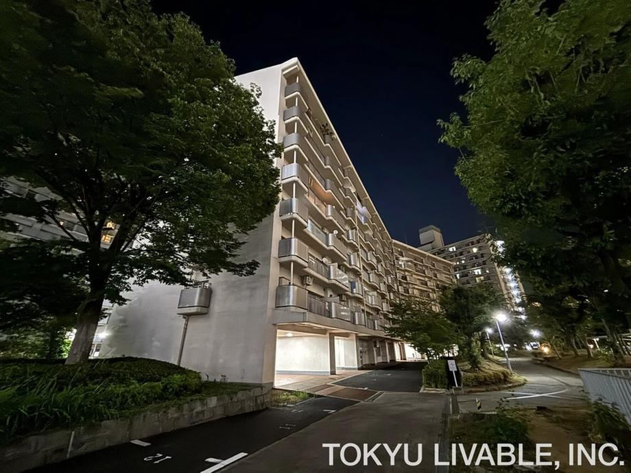 3LDK apartment in Chuo Ward, Kobe, Hyogo - Photo 1