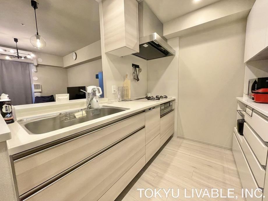 2LDK apartment in Sumiyoshi Ward, Osaka - Photo 1