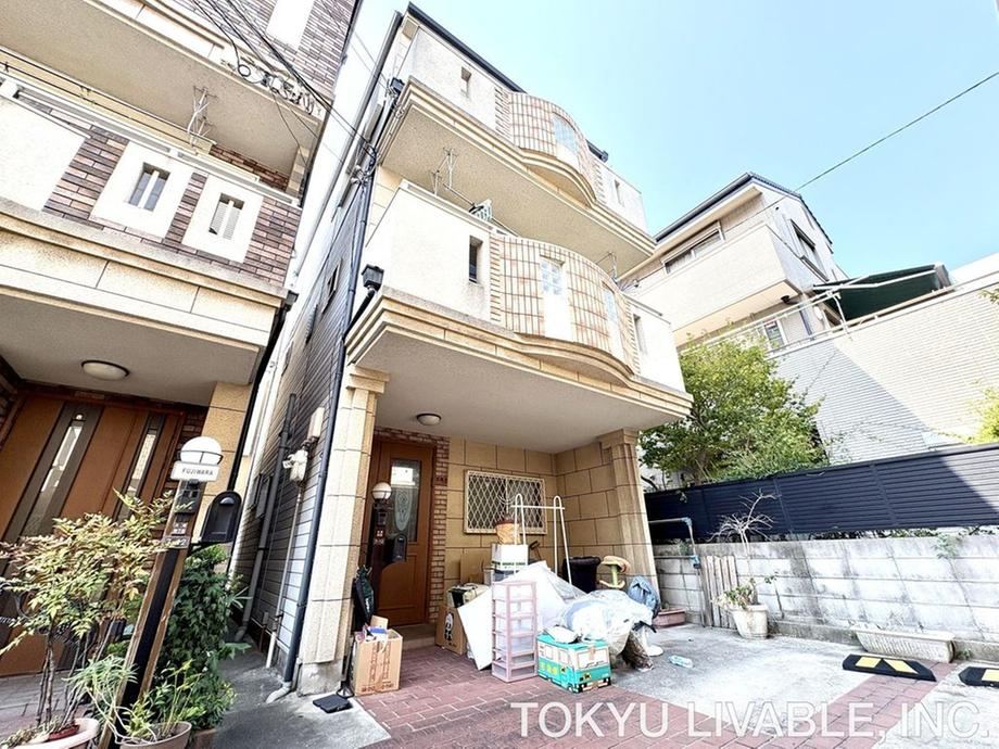 4LDK house in Sumiyoshi Ward, Osaka - Photo 1