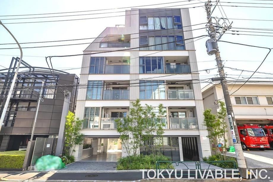 1LDK apartment in Setagaya Ward, Tokyo - Photo 1