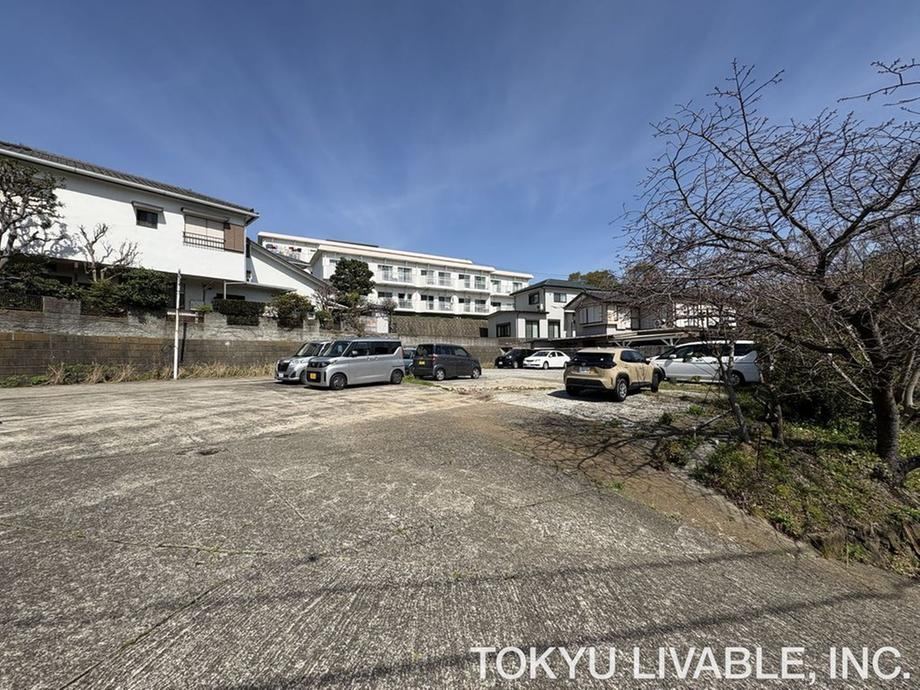 811 m² land in Yokosuka, Kanagawa - Photo 1