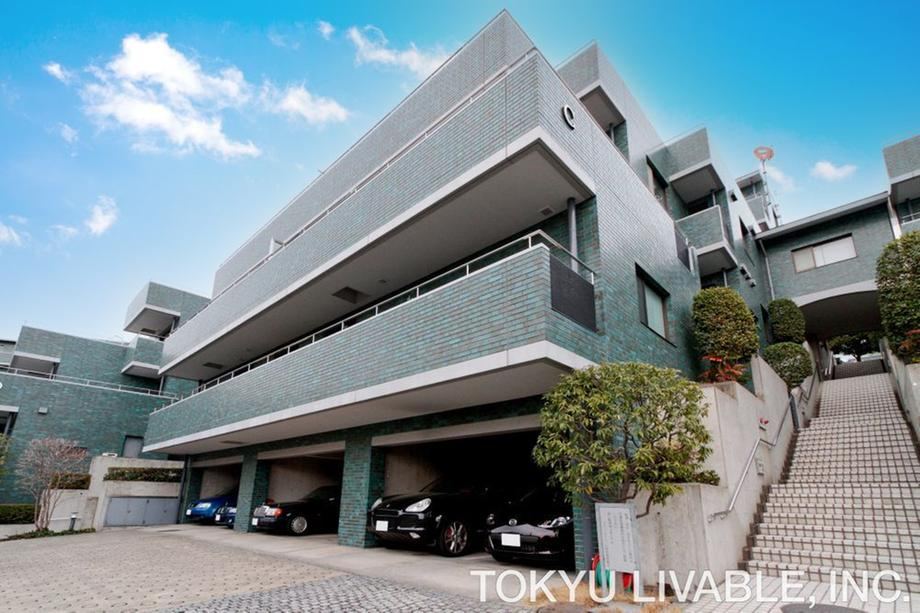 1LDK apartment in Setagaya Ward, Tokyo - Photo 1