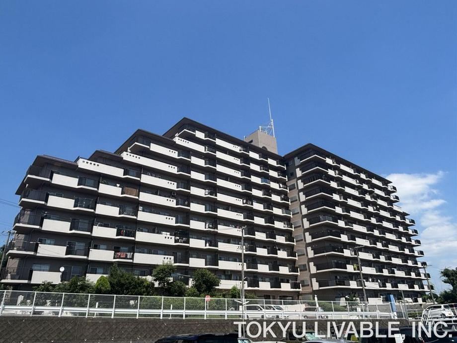 2LDK+S apartment in Suita, Osaka - Photo 1
