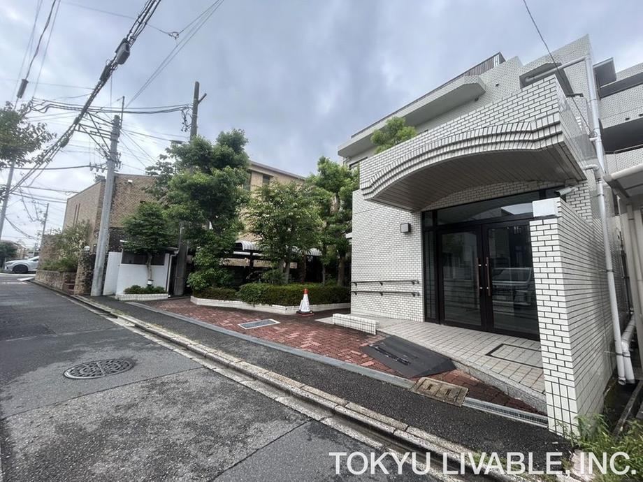 3LDK apartment in Showa Ward, Nagoya, Aichi - Photo 1