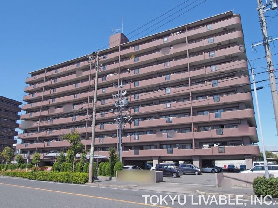 4LDK apartment in Minato Ward, Nagoya, Aichi - Photo 1