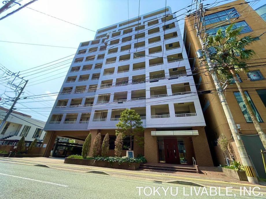 2LDK+S apartment in Chuo Ward, Fukuoka - Photo 1