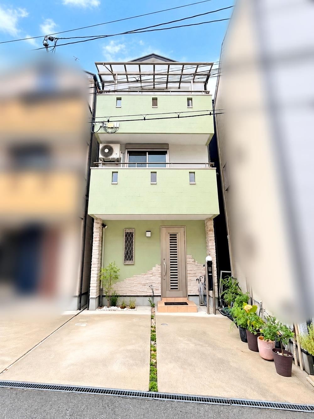 4LDK house in Higashisumiyoshi Ward, Osaka - Photo 1