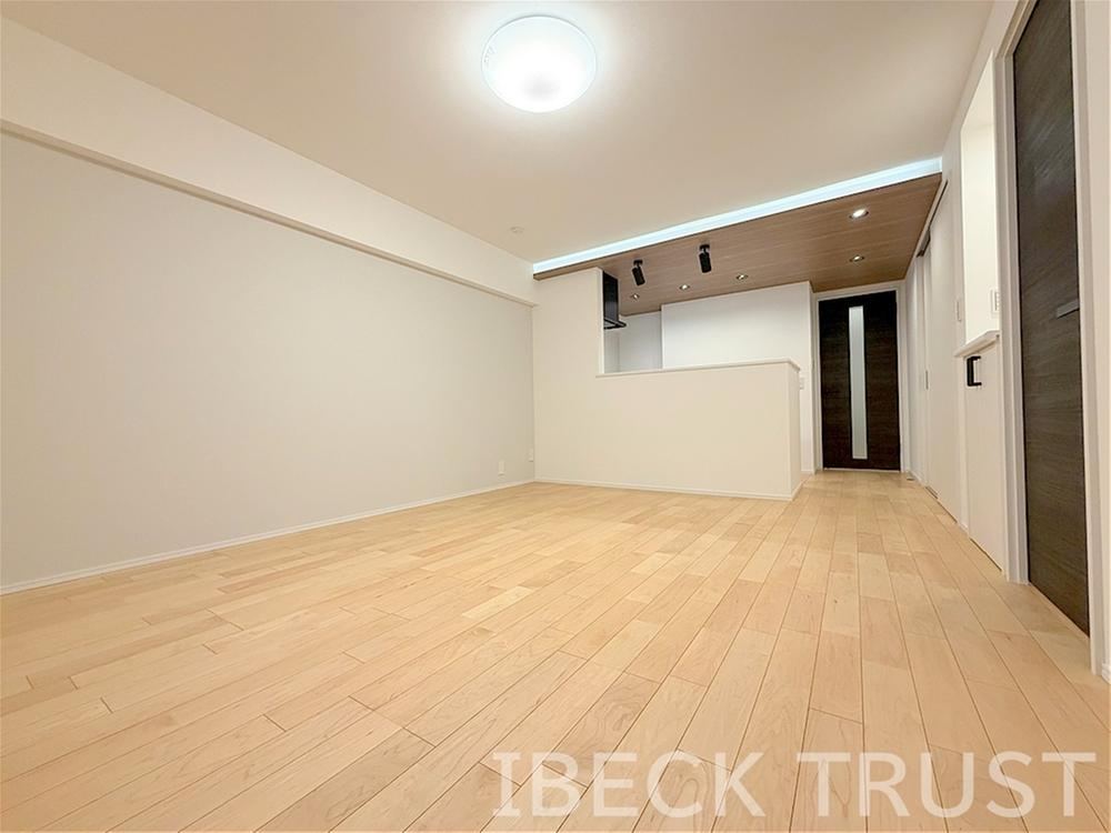 2LDK apartment in Tsurumi Ward, Yokohama, Kanagawa - Photo 1