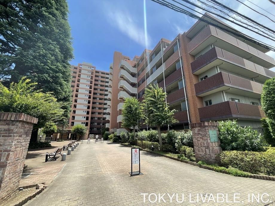 3LDK apartment in Tokorozawa, Saitama - Photo 1