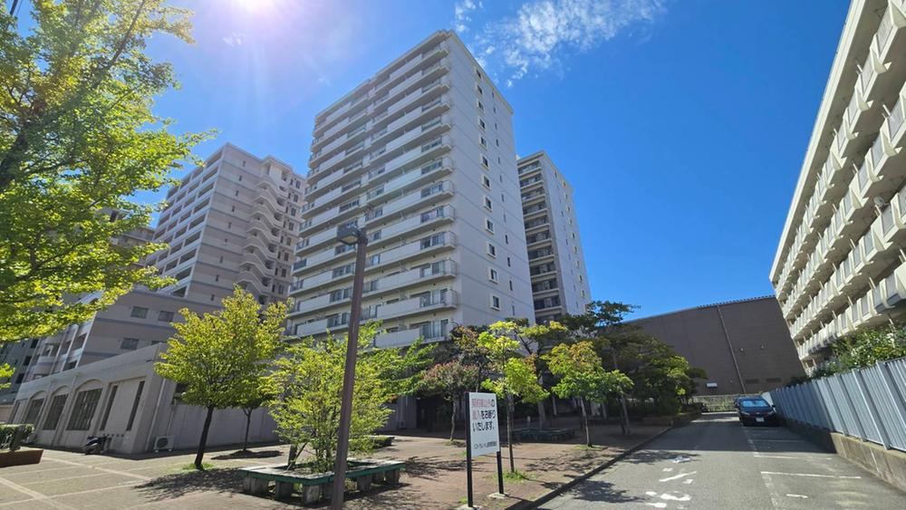 3LDK apartment in Chuo Ward, Niigata - Photo 1