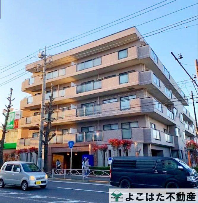 3LDK apartment in Fuchu, Tokyo - Photo 1