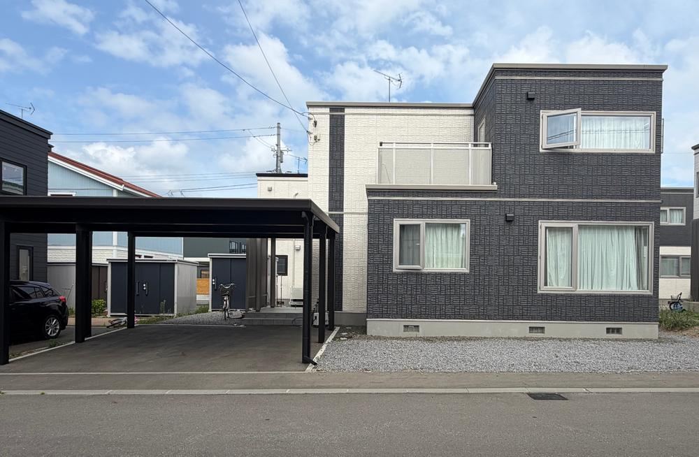 4LDK+S house in Ebetsu, Hokkaido - Photo 1