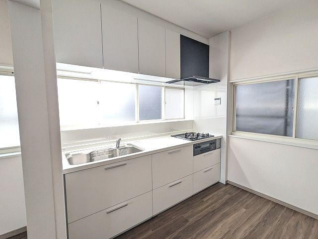 3LDK house in Hirakata, Osaka - Photo 1