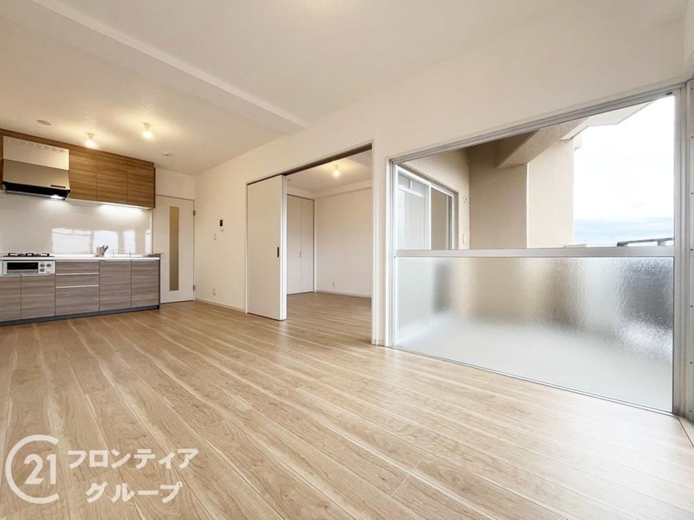 2LDK apartment in Amagasaki, Hyogo - Photo 1