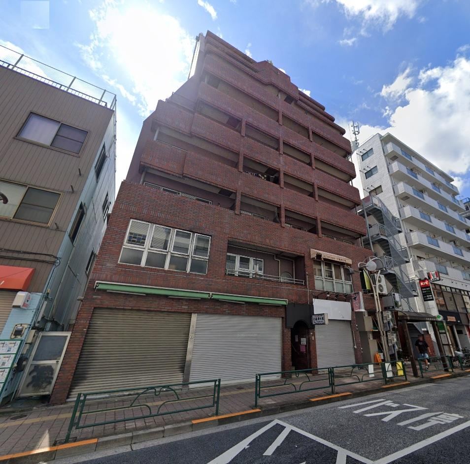 2LDK apartment in Shinjuku Ward, Tokyo - Photo 1