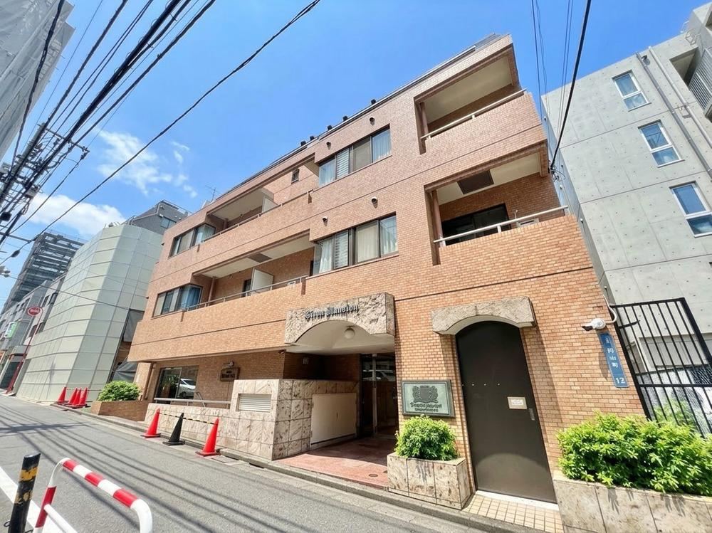 1K apartment in Shibuya Ward, Tokyo - Photo 1