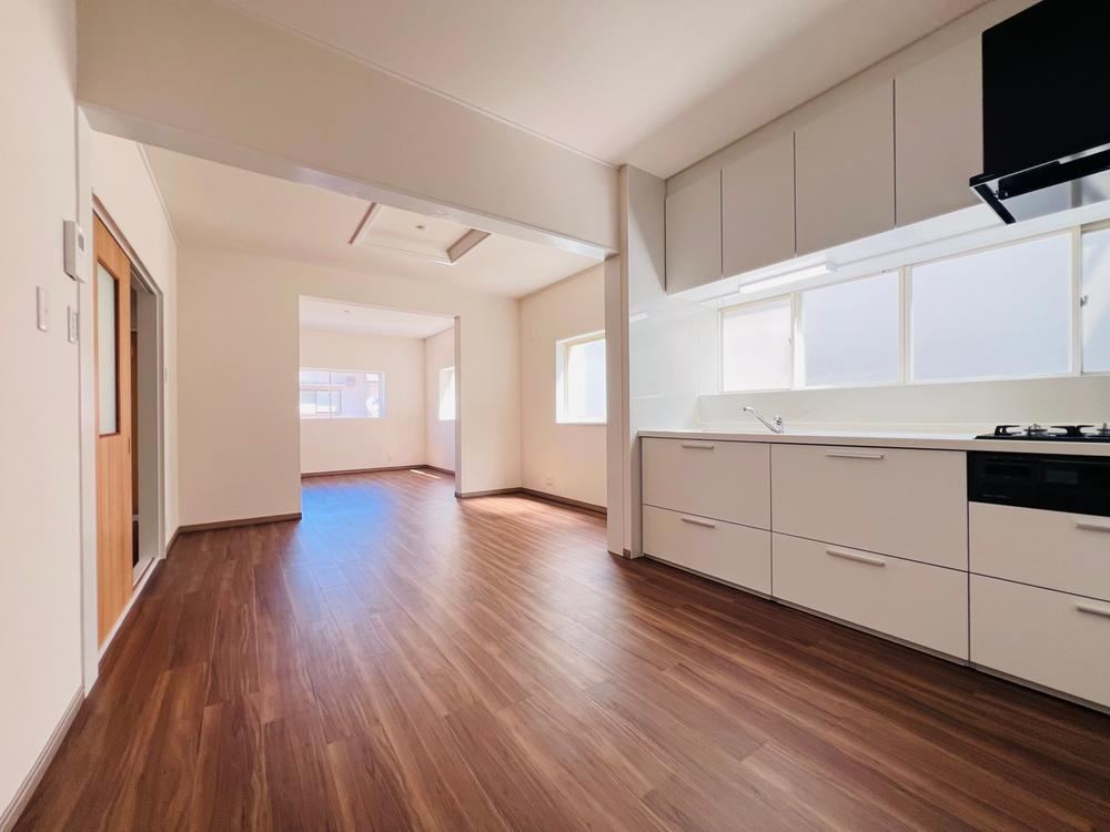 3LDK house in Hirakata, Osaka - Photo 1