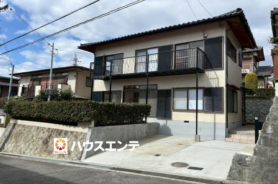 5LDK+S house in Ikeda, Osaka - Photo 1