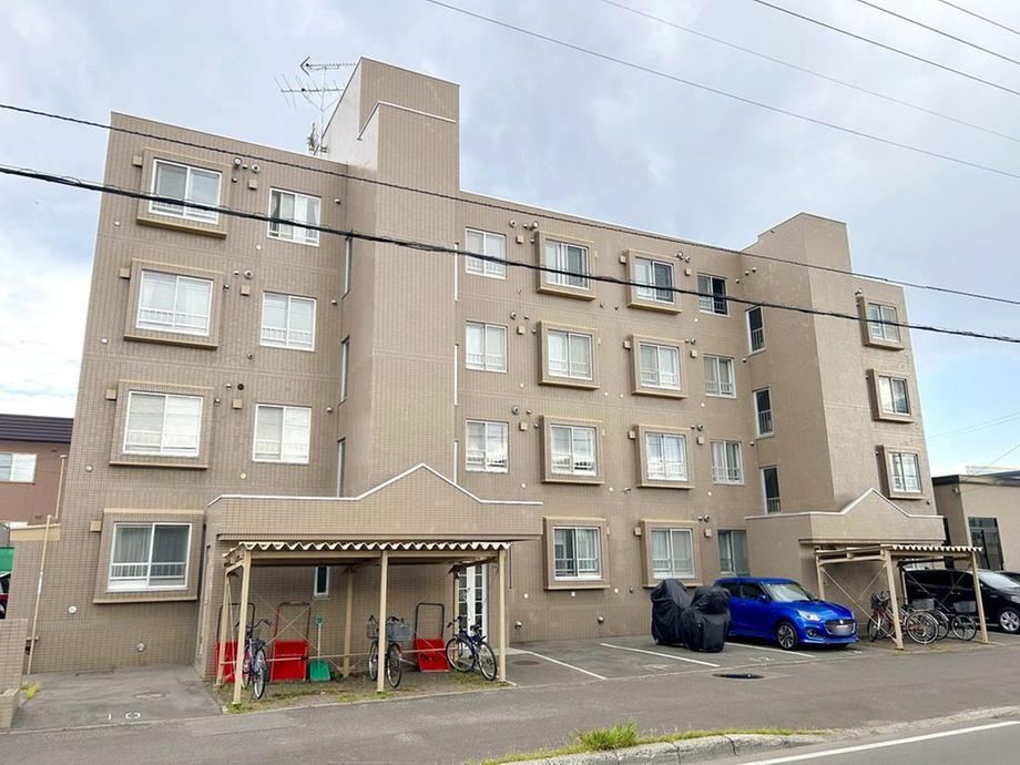 3LDK apartment in Kita Ward, Sapporo, Hokkaido - Photo 1