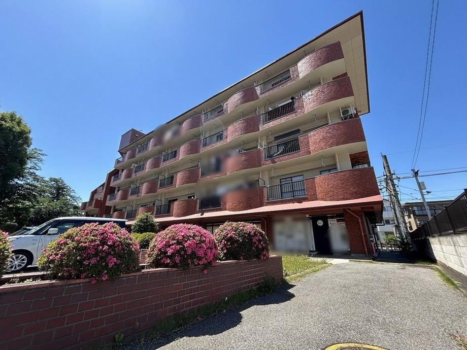 2LDK apartment in Omiya Ward, Saitama - Photo 1