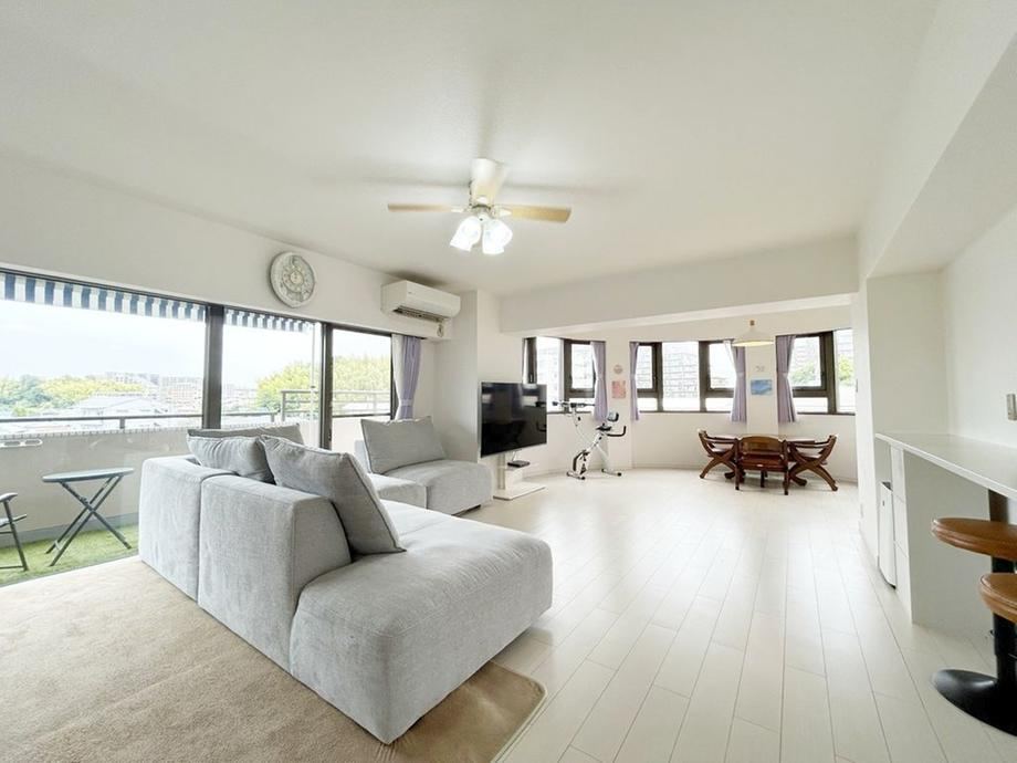 3LDK apartment in Suita, Osaka - Photo 1